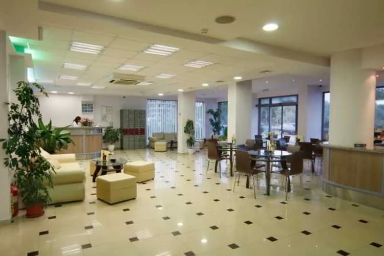 Lobby, Bijou, Bourgas