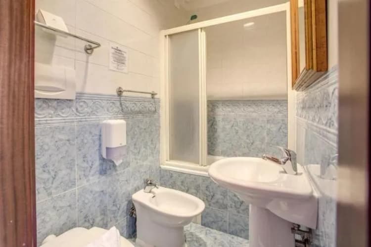 DOUBLE STANDARD Room, Picasso, Rome