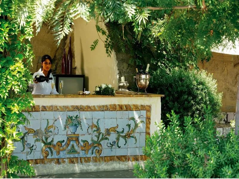 Bar, San Francesco Al Monte, Naples