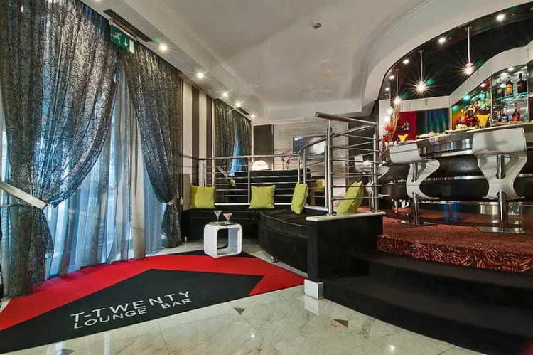 Bar, Ariston, Rome