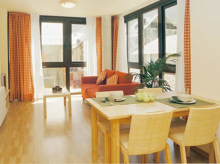 APARTMENT CAPACITY 2 Room, Nou Vielha, Costa Brava