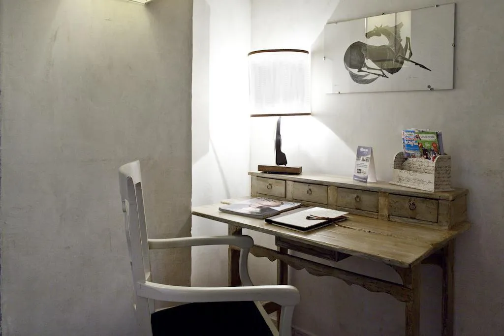 DOUBLE CLASSIC Room, The J & J Historic House Hotel, Florence