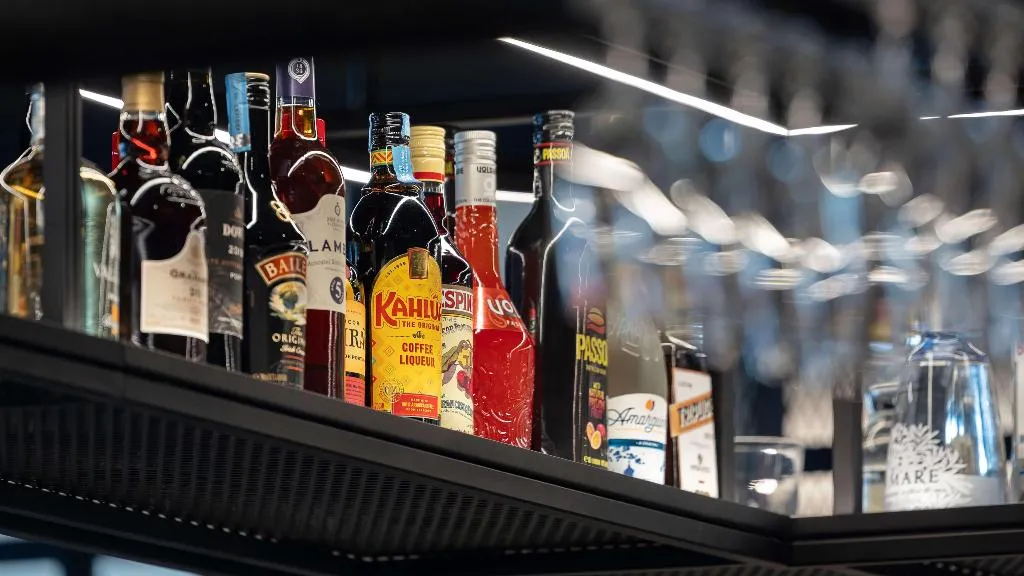 Bar, Holiday Inn Express Lisbon Principe Real, by IHG, Lisbon