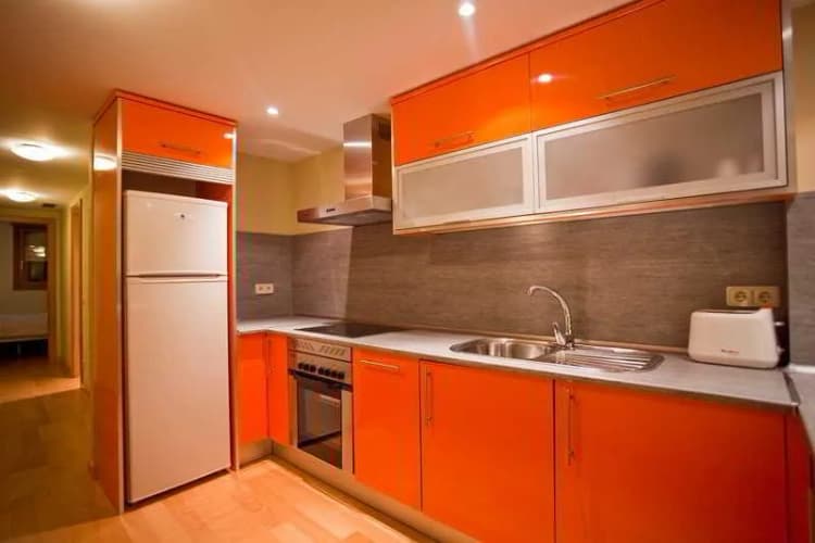 APARTMENT CAPACITY 6 TWO BEDROOMS Room, Apartment in Chamberí, Madrid