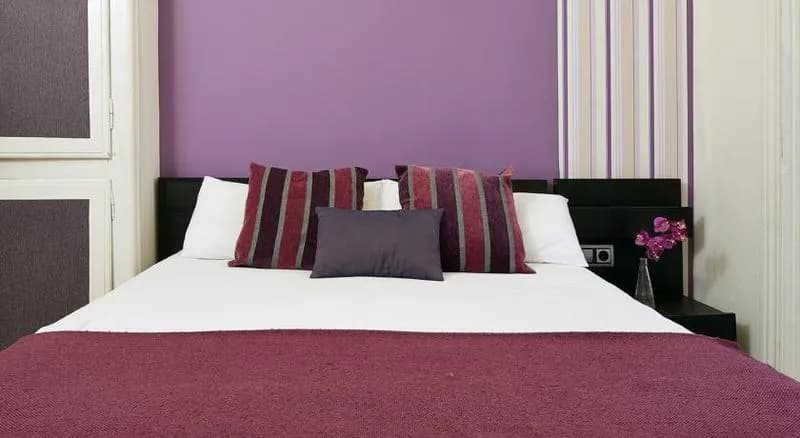 DOUBLE SINGLE USE STANDARD Room, Hostal BruStar Gotic, Barcelona