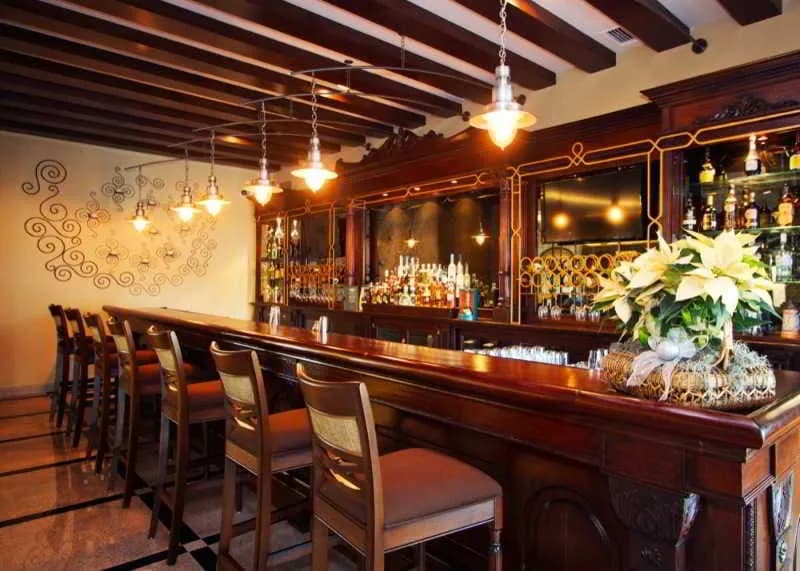 Bar, Holiday Inn Club Vacations Grand Residences All In, Cancun Area