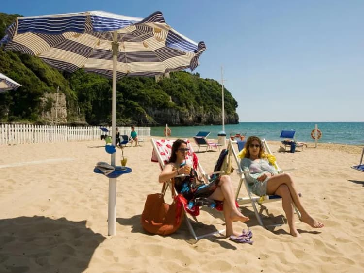 Beach, Serapo, Rome