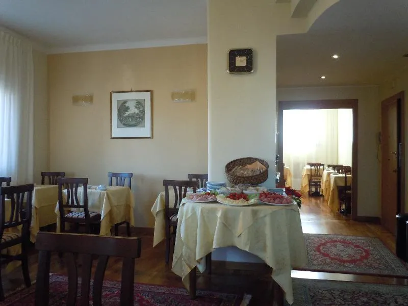 Bar, Stella, Rome