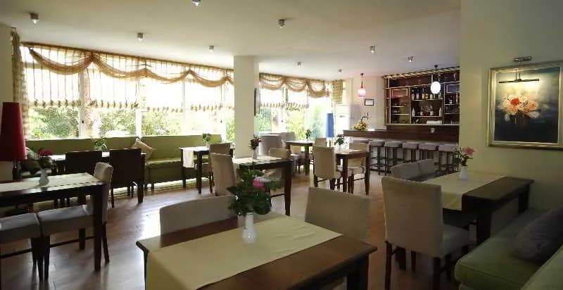 Bar, Incekum Su, Antalya