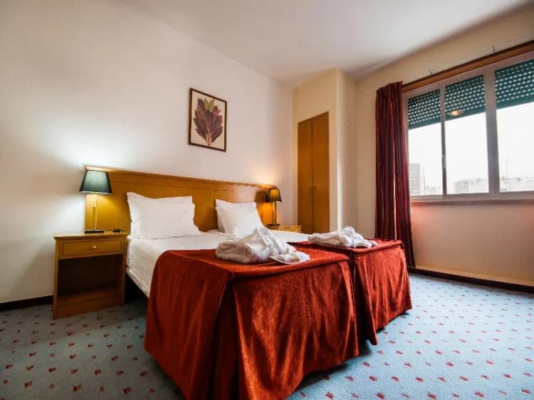 Double or Twin STANDARD Room, Residencial Lar do Areeiro, Lisbon