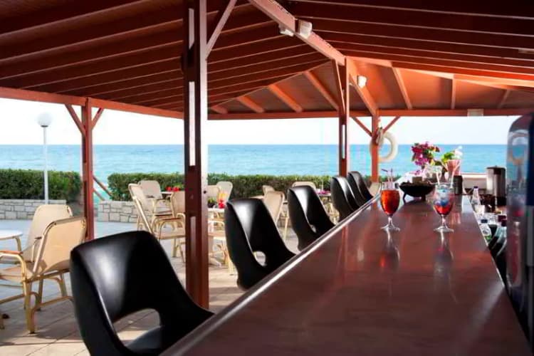 Bar, Maravel Land, Crete