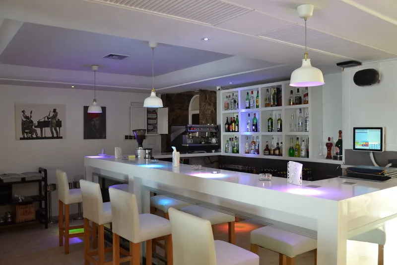 Bar, Azur, Casablanca