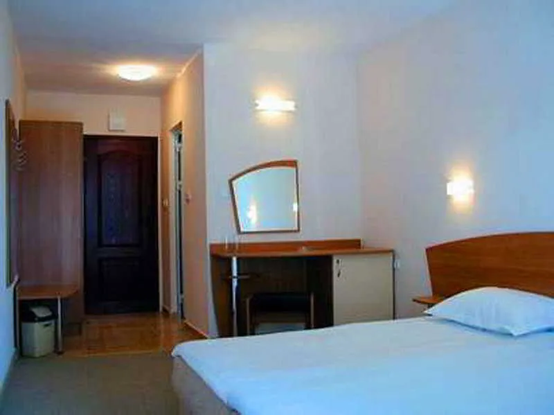 Room, Paloma, Bourgas