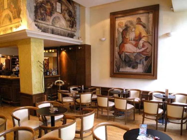 Bar, Athens City, Athens
