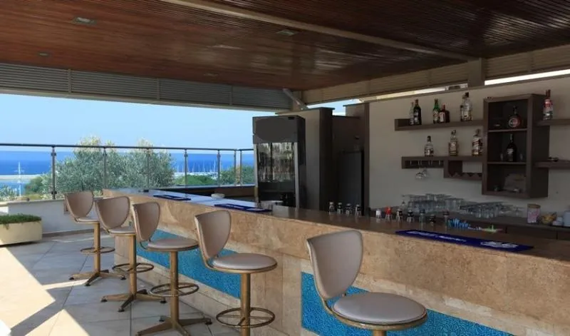 Bar, Goldenday Wings Hotel, Izmir