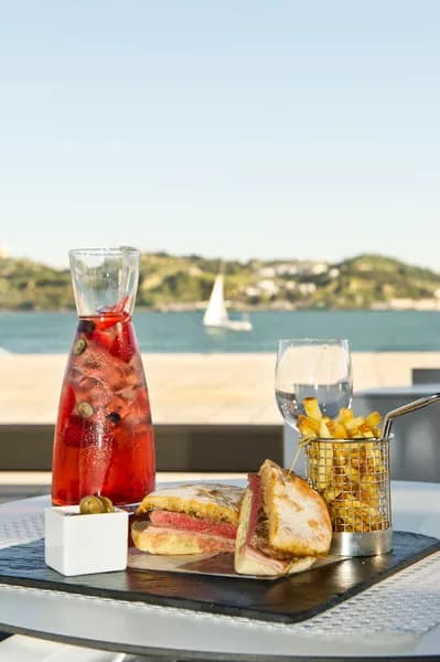 Bar, Altis Belem Hotel & Spa, a Member of Design Hotels, Lisbon