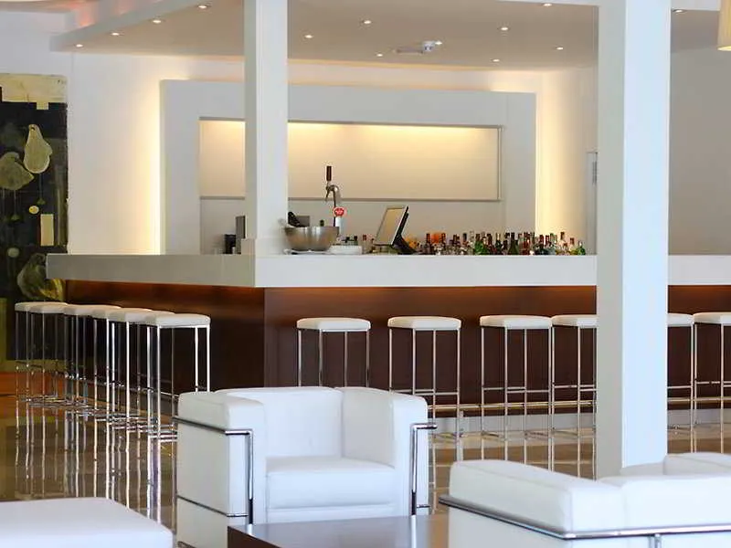 Bar, Las Gaviotas Suites Hotel & Spa, Majorca