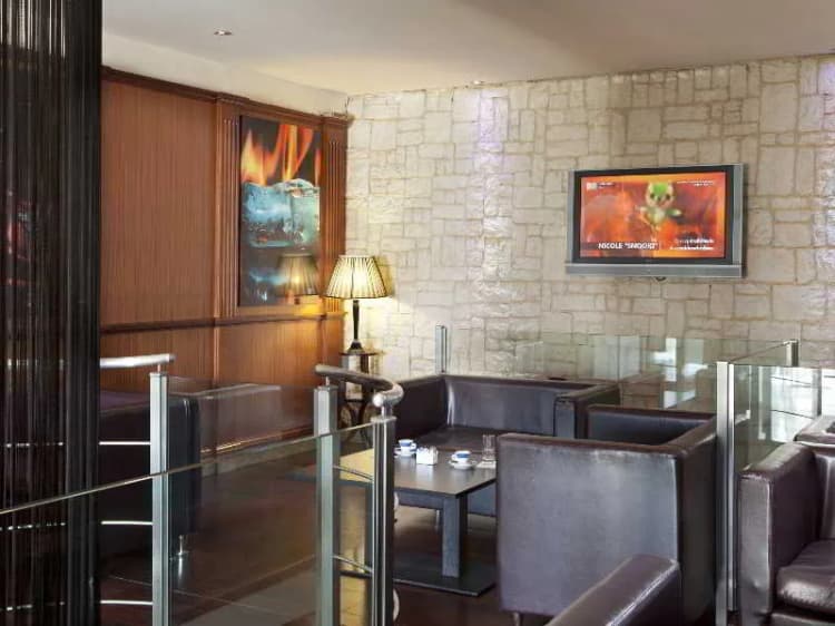 Bar, Business Hotel, Naples