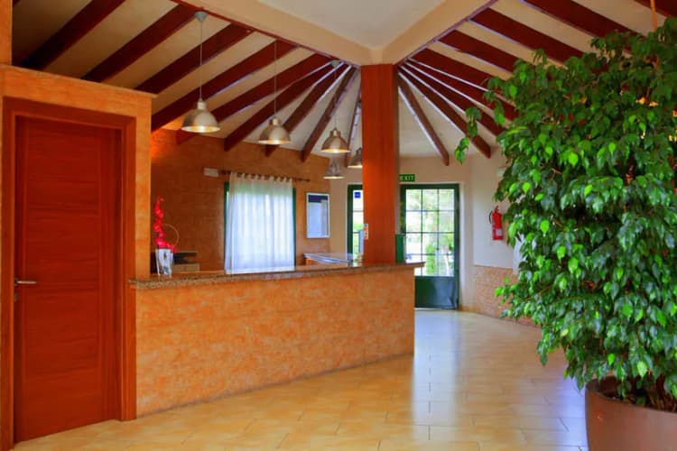 Lobby, Apartamentos Lentiscos by MIJ, Menorca