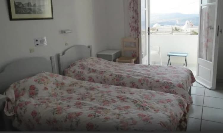 Double or Twin STANDARD Room, King Thiras, Santorini