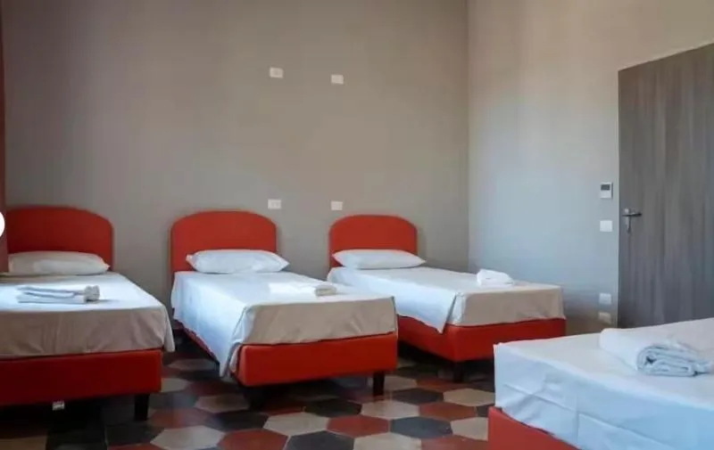 Bed in dormitory CAPACITY 4 Room, Borgo Ripa Urban Travel, Rome
