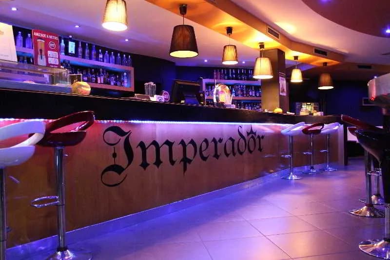 Bar, Aj, Porto