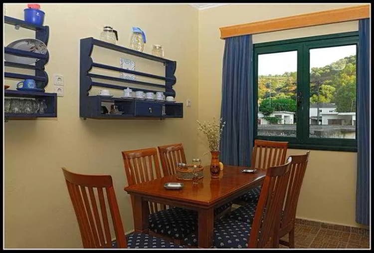 Room, To Spitaki tou Papa, Crete