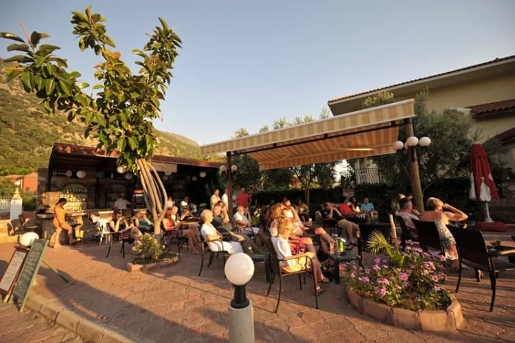 Bar, Mavruka, Dalaman