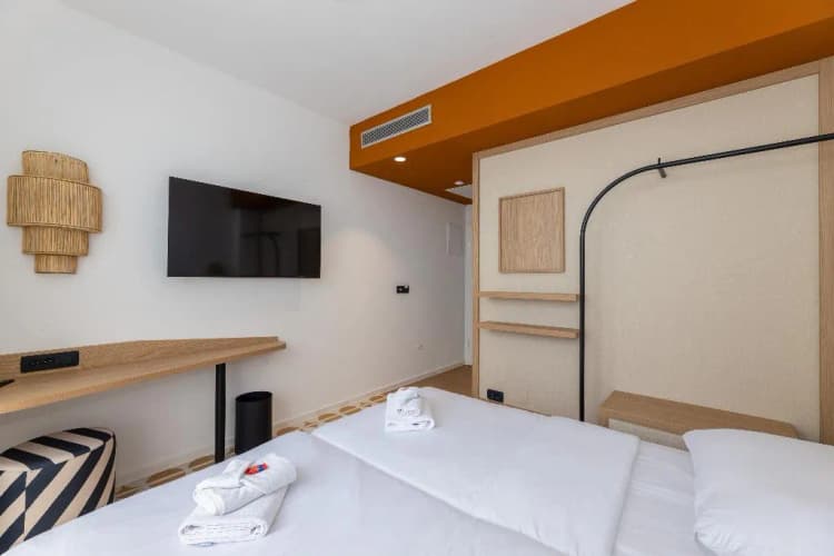 DOUBLE STANDARD Room, Hostel Sol, Dubrovnik