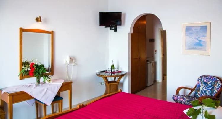 Double or Twin ECONOMY Room, Irini's Rooms Fteoura, Santorini