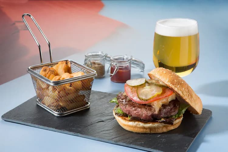 Bar, Hotel Chamartin the One, Madrid