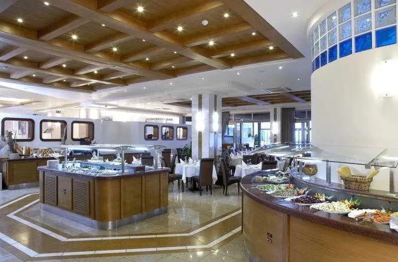 Bar, Thalassa Beach Resort, Crete