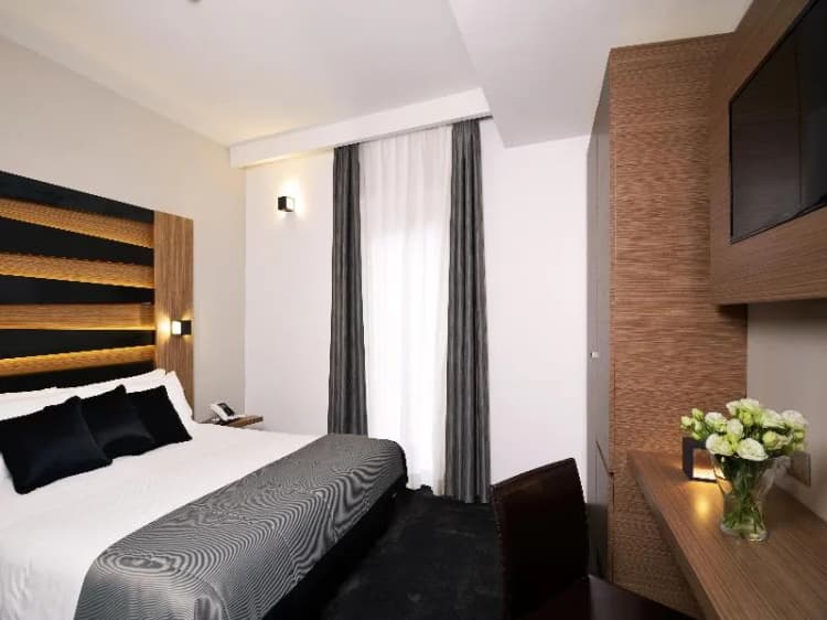 DOUBLE STANDARD Room, Trevi, Rome