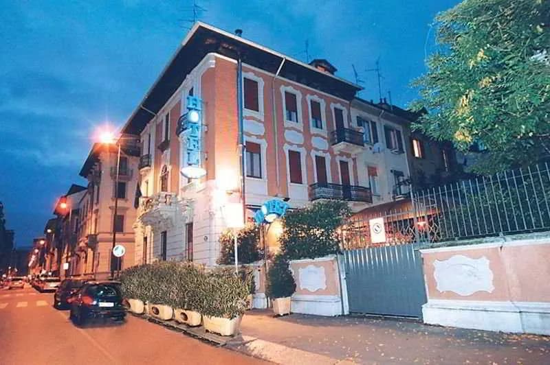 General view, Bagliori, Milan