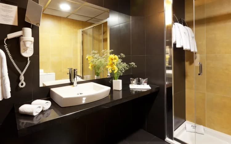 DOUBLE STANDARD Room, Alif Avenidas, Lisbon