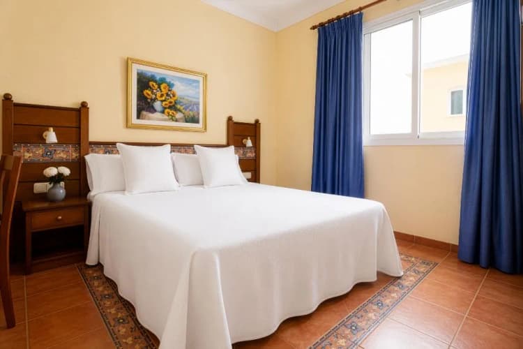 Double or Twin BASIC Room, Hotel Roses Platja, Costa Brava