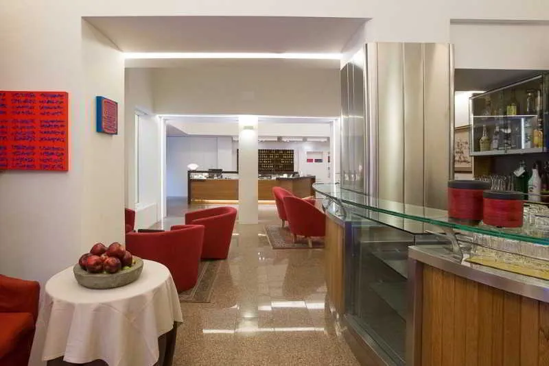 Bar, Italia, Cagliari