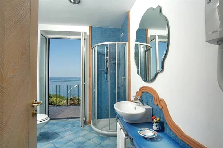 DOUBLE DELUXE Room, Albergo Italia, Naples