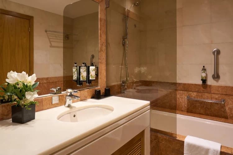 APARTMENT CLASSIC DELUXE Room, Altis Suites, Lisbon