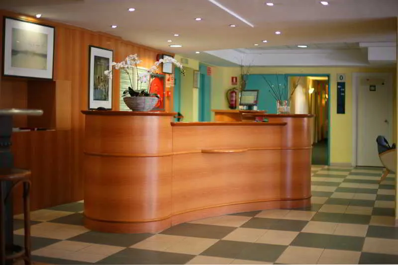 Lobby, Iris Guadalajara, Madrid