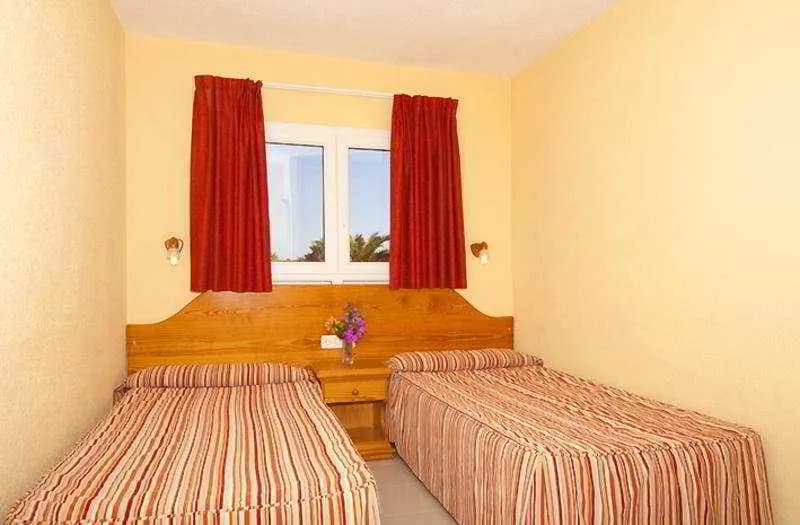 BUNGALOW ONE BEDROOM Room, Playa Limones, Lanzarote
