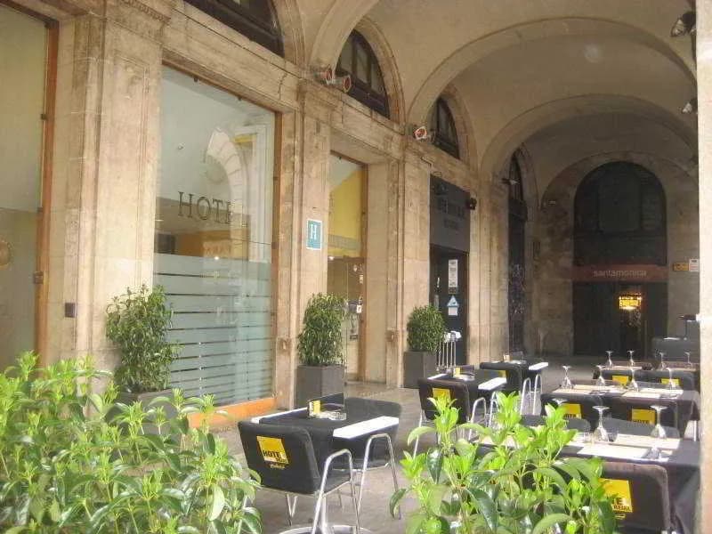Bar, Roma Reial, Barcelona