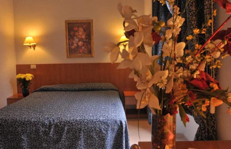 DOUBLE DELUXE Room, Pyramid, Rome