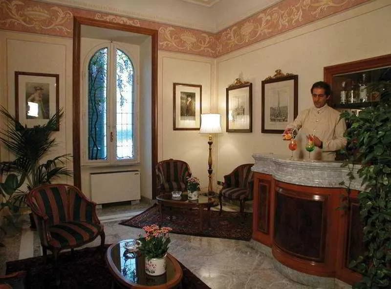 Bar, Farnese, Rome