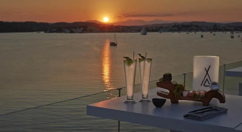 Bar, Nikki Beach Resort & Spa Porto Heli, Athens
