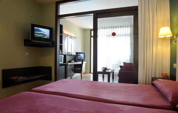 FAMILY ROOM STANDARD Room, Evenia Olympic Palace, Costa Brava