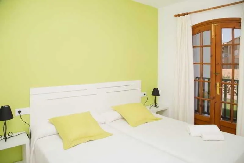 APARTMENT TWO BEDROOMS Room, Es Girasols, Menorca
