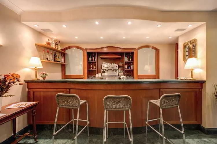 Bar, Romoli, Naples