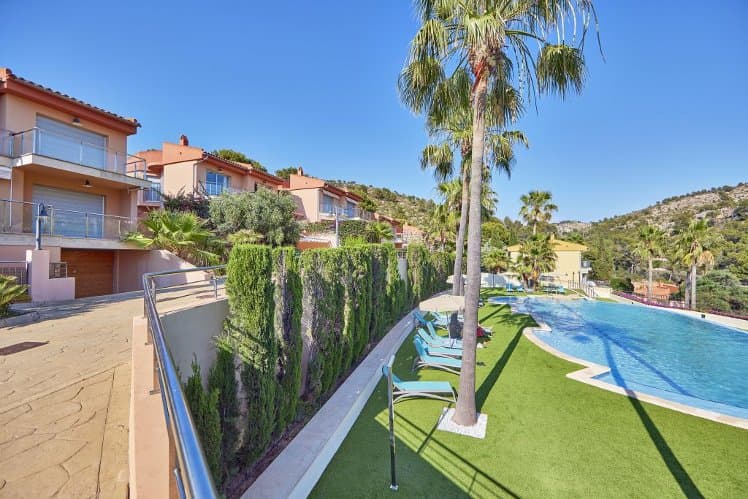 Universal Aquamarin Beach Houses, Majorca