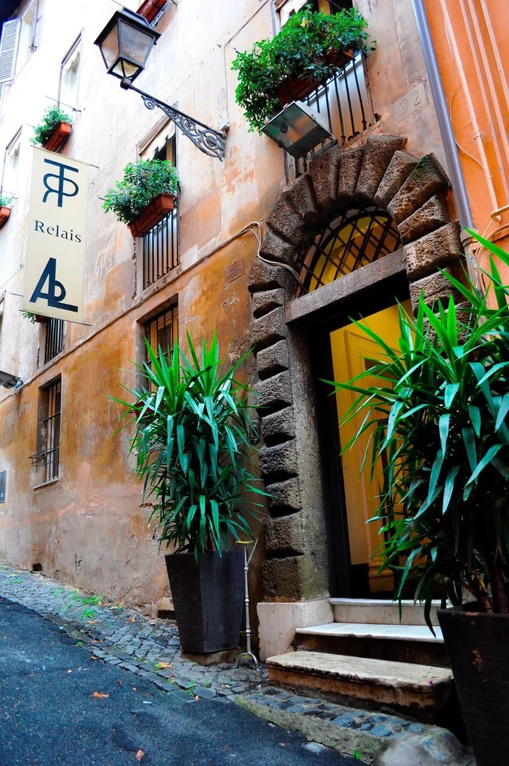 General view, Relais Palazzo Taverna, Rome